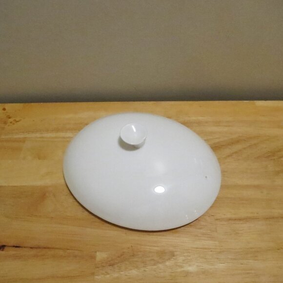 Wedgwood Solar Covered Vegetable Serving Bowl White Oval 8.5" Bone China - Picture 7 of 12